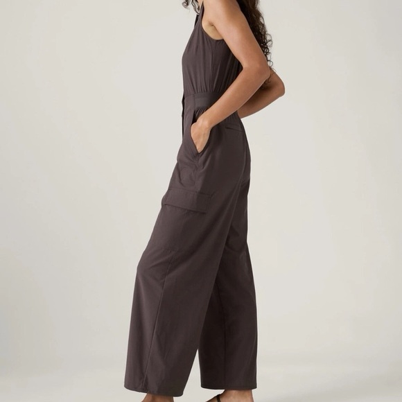 Athleta Brooklyn Utility Jumpsuit Shale Size 4 Athleisure - Picture 2 of 11
